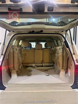 تۆیۆتا لاند کروزەر